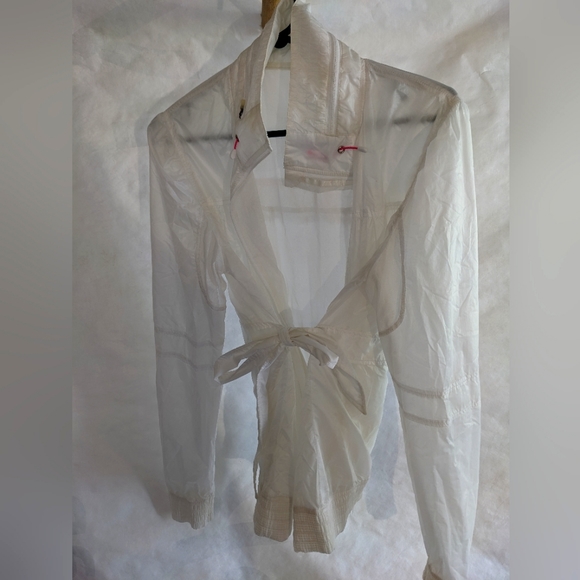 Lululemon light jacket - Picture 1 of 3